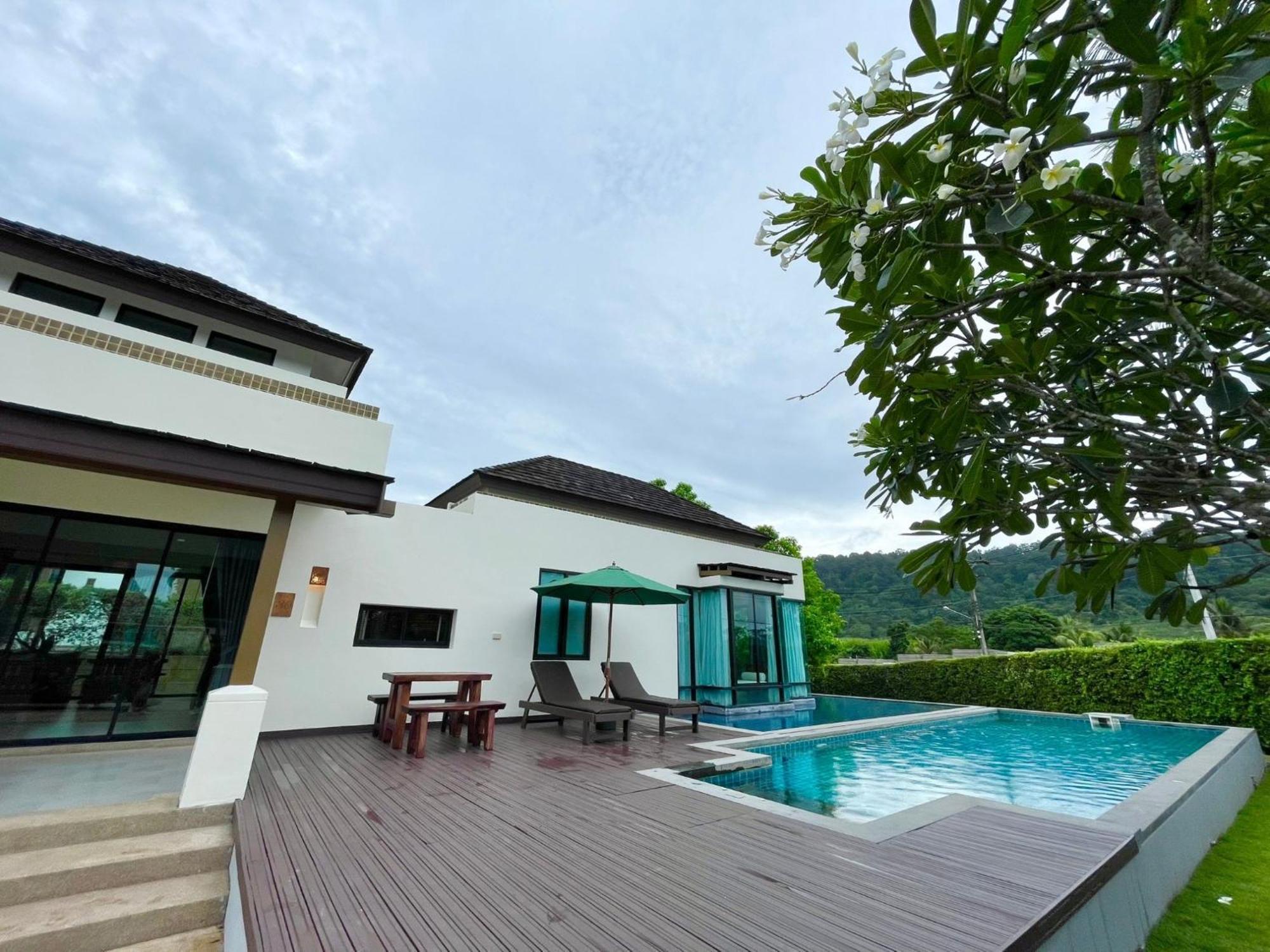 Ozone Villa Phuket Pa Khlok Dış mekan fotoğraf
