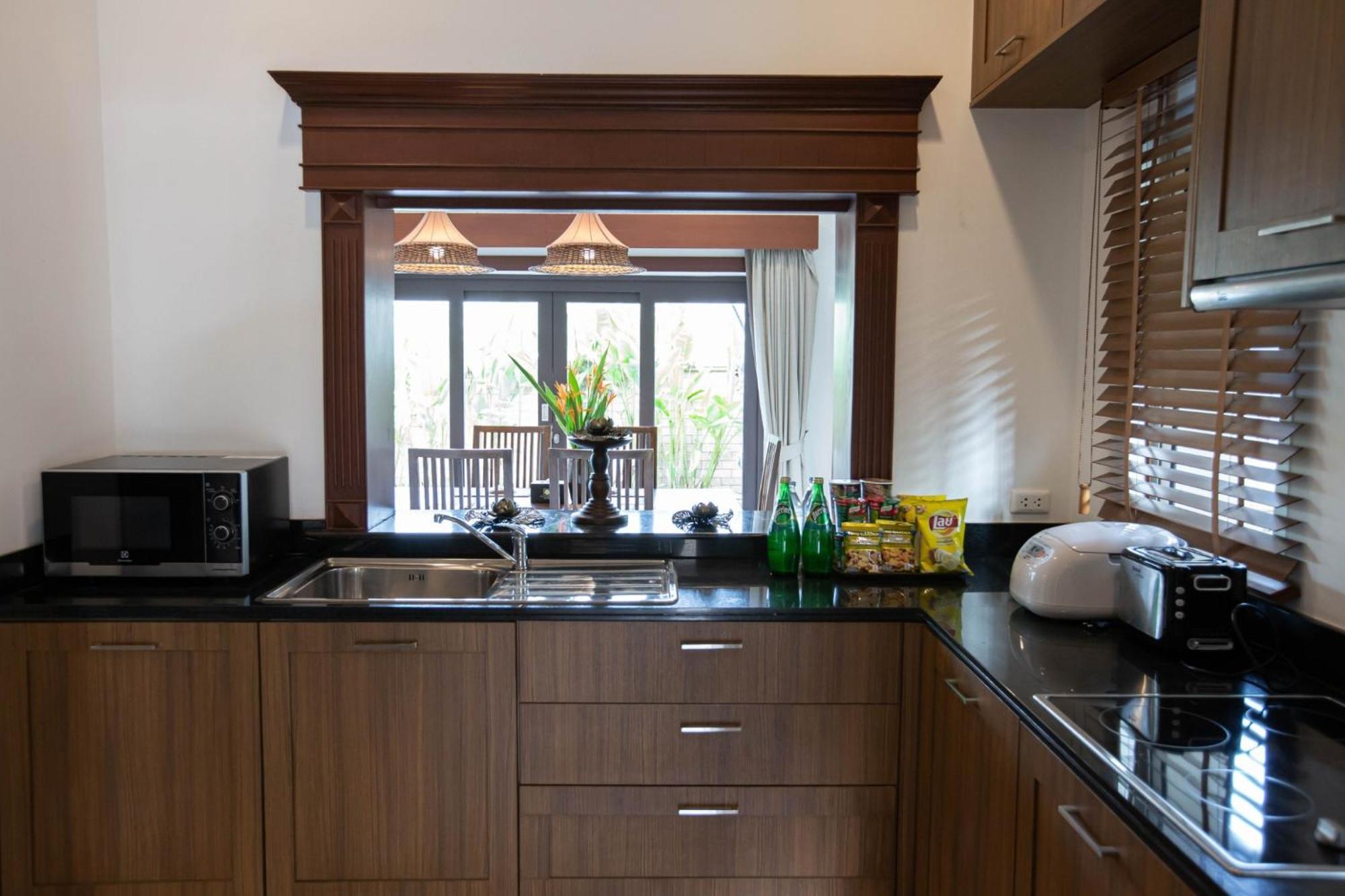 Ozone Villa Phuket Pa Khlok Dış mekan fotoğraf
