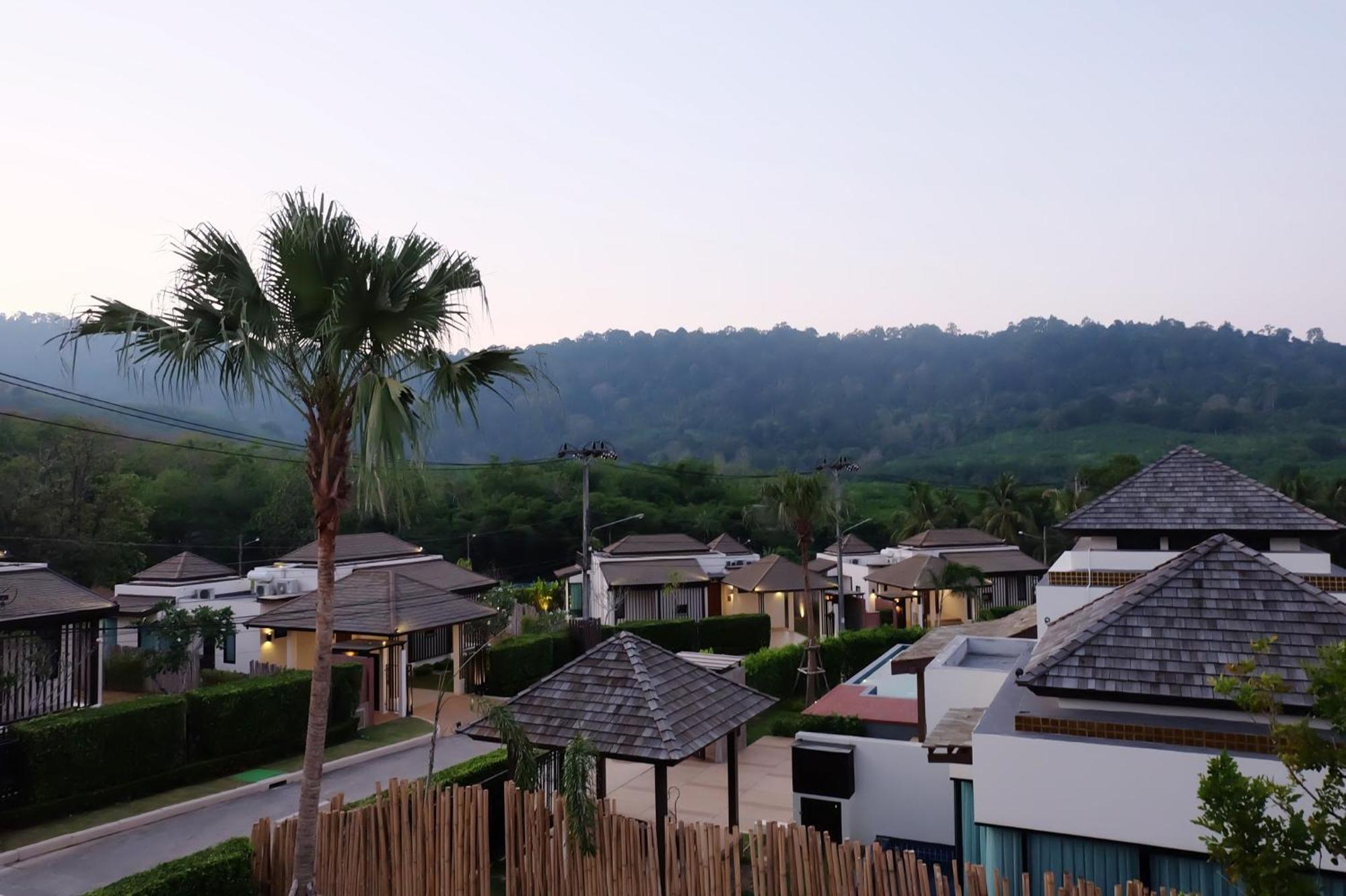 Ozone Villa Phuket Pa Khlok Dış mekan fotoğraf